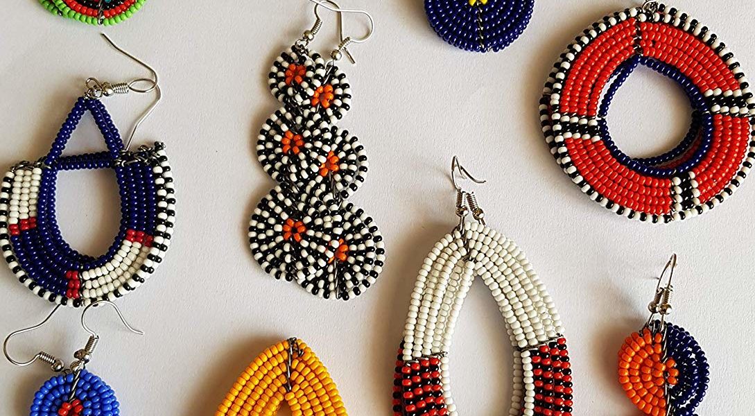 Learn how to make beautiful traditional masaai beaded earrings All materials provided