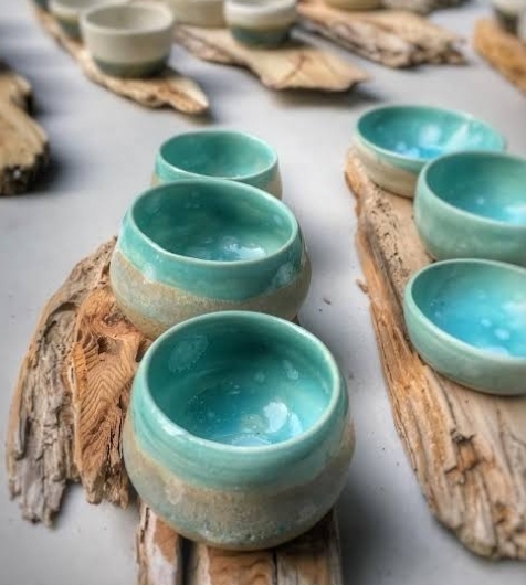 Pinch pots are the ideal project for newcomers to hand-building with clay; perfecting this technique is a fantastic way to start developing your clay-craft skills.
